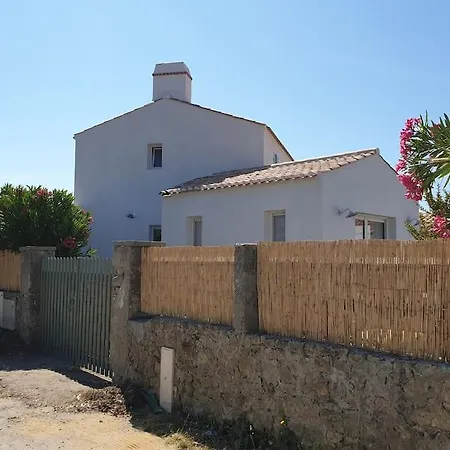 Maison Familiale En Version 10 Pers. A 300 M L'Epine (Vendee)