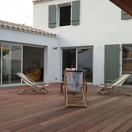 Дом отдыха Maison 4 10 Personnes A Pied A 300 M *