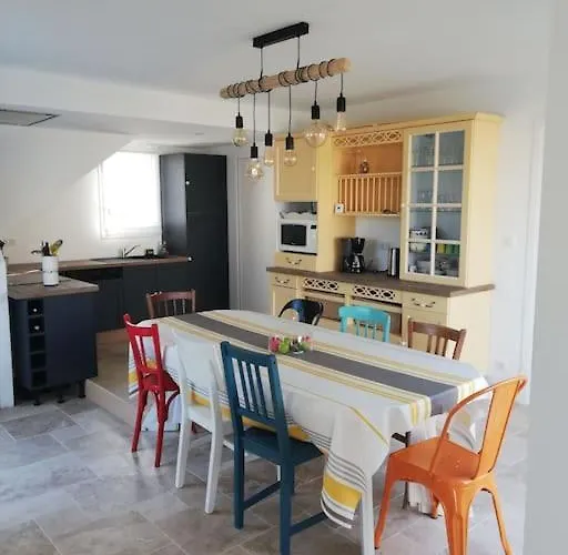 Maison 4 10 Personnes A Pied A 300 M * L'Epine (Vendee)