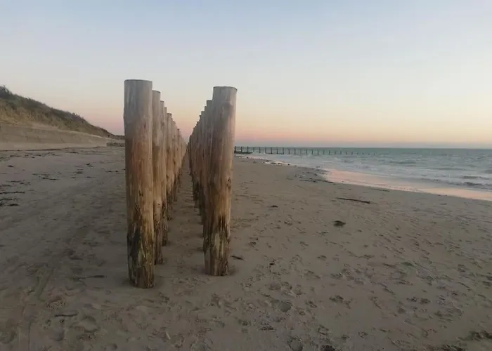 Maison 4 10 Personnes A Pied A 300 M * L'Epine (Vendee)