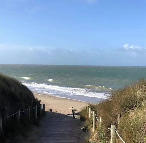 Maison 4 10 Personnes A Pied A 300 M *