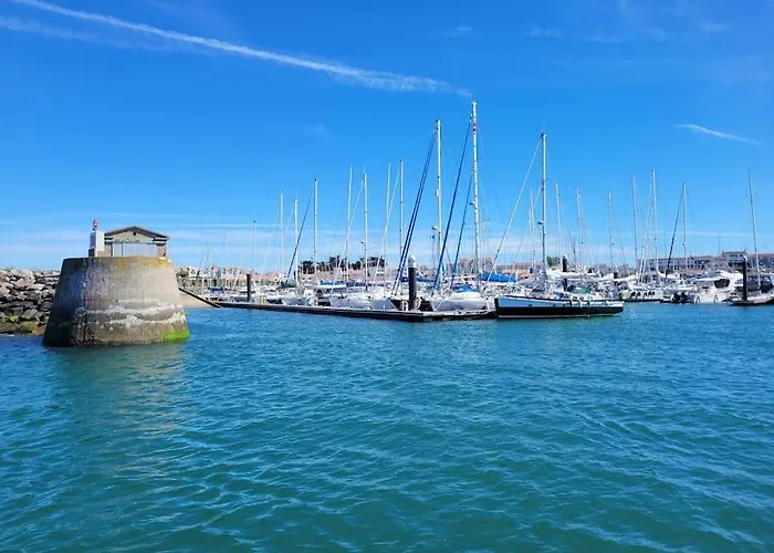 Maison 4 10 Personnes A Pied A 300 M Дом отдыха *