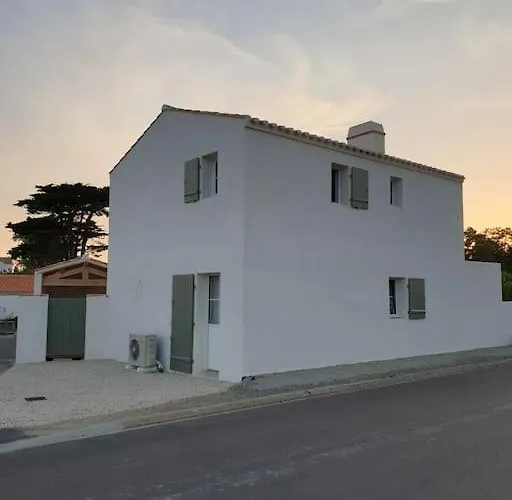 Дом отдыха Maison 4 10 Personnes A Pied A 300 M *