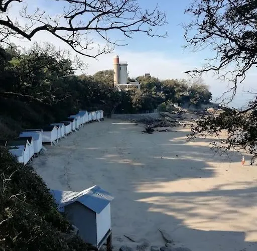 Дом отдыха Maison 4 10 Personnes A Pied A 300 M