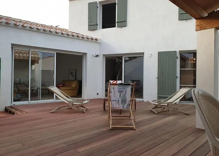 Дом отдыха Maison 4 10 Personnes A Pied A 300 M *